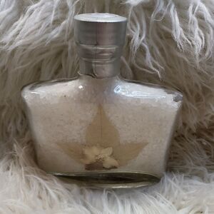 GREEN market Giftmaker vanilla scented bath salts 8.5oz/240g